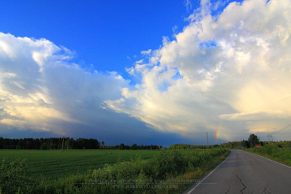 1114 - B - Rainbow and the cracking road