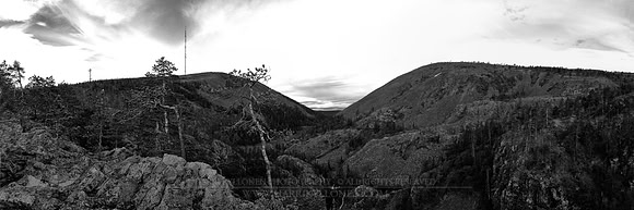 0580 - A - Pyhankasteen lampi and Pyhakuru b&w - HD