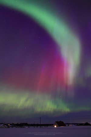 0935 - A - Red and green auroras