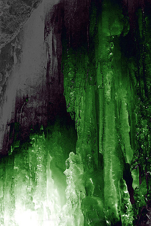 1048 - Horror cave