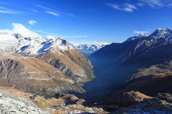 1185 - B - Mountain valley