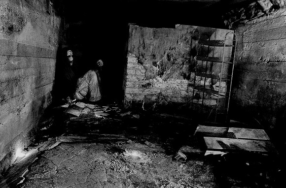 0399 - B - Alone in the basement